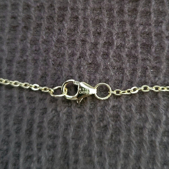 ✨️HP✨️ Mia Sarine Stationary Butterfly🦋 Necklace - Picture 7 of 16